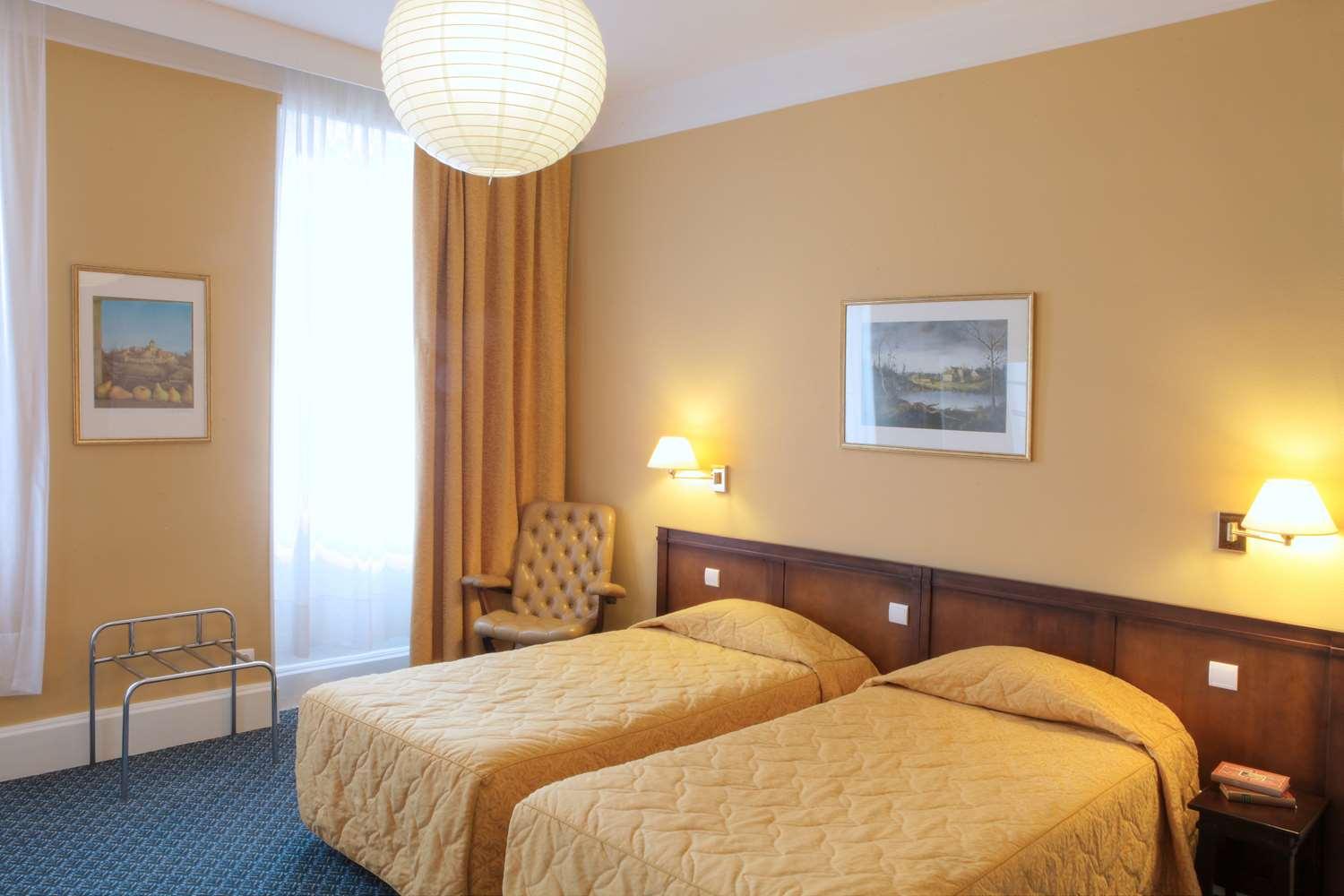 Best Western De Diane Невер Екстериор снимка