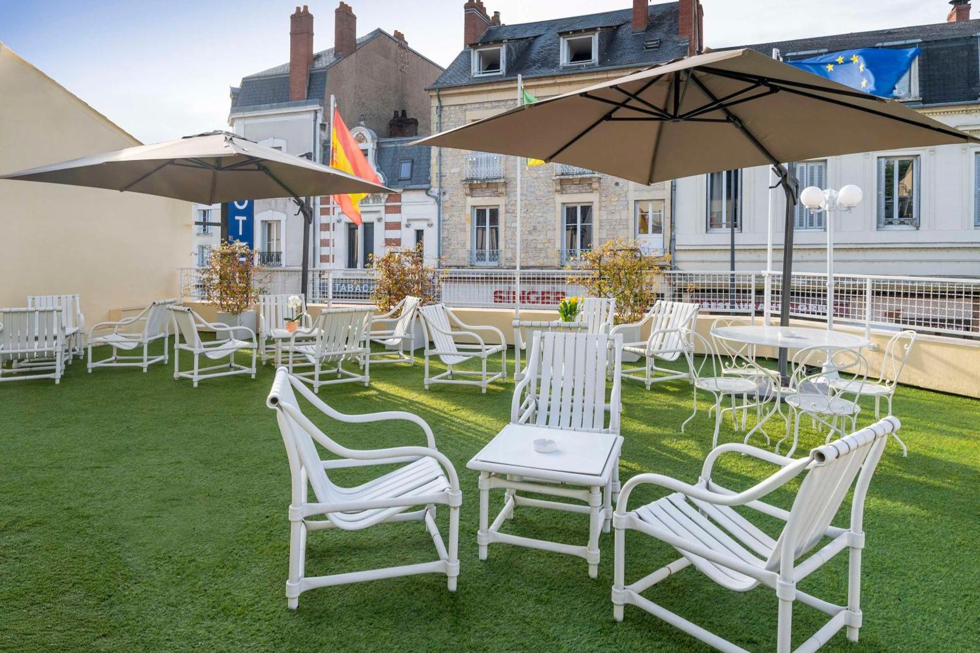 Best Western De Diane Невер Екстериор снимка